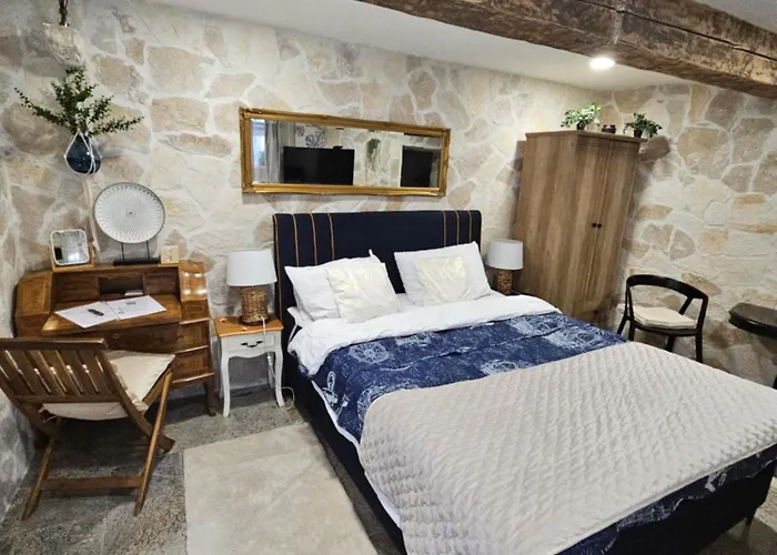 Stone Studio