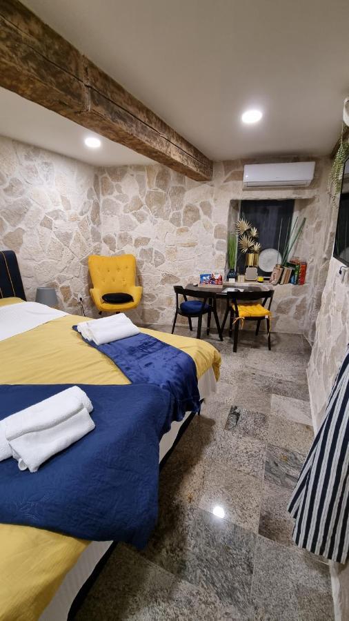 Apartman Stone *