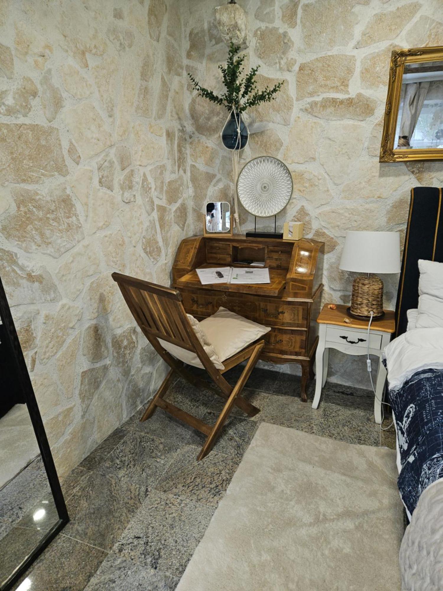 Stone Appartamento *